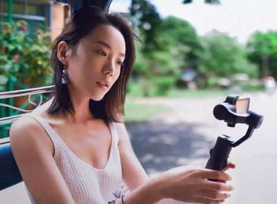   - Xiaomi Mi Action Camera Handheld Gimbal