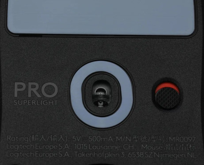 ���� Logitech G Pro X Superlight 2 ����� ���������� 32000dpi �������. USB 4but (910-006642)
