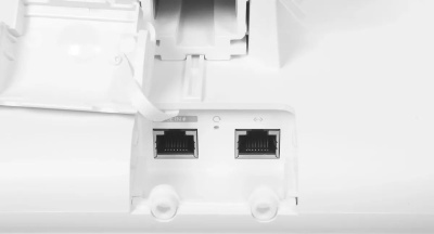 Wi-Fi ����� ������� Ubiquiti U6 Mesh Pro