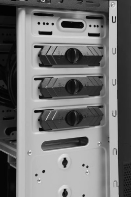 ������ Chieftec Elox ������ ��� �� ATX 2xUSB2.0 2xUSB3.0 1xUSB3.1 audio bott PSU