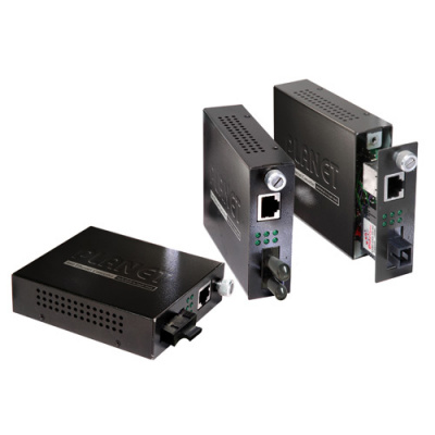 ����� ��������� PLANET FST-801 10/100Base-TX to 100Base-FX (ST) Smart Media Converter - 2 ��
